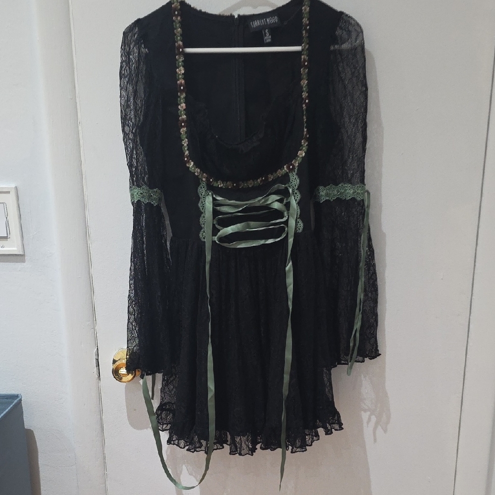 Current Mood Black and Green Lace Dress